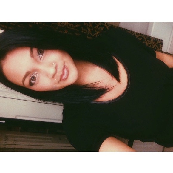 Meet your Posher, Lex! - Picture 2 of 8